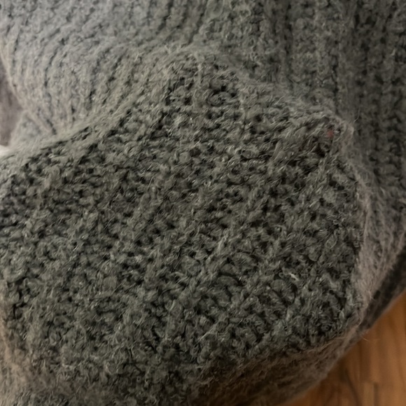 Urban Outfitters Gray Turtleneck Sweater - Picture 5 of 5